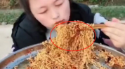 东北小姐姐挑战火鸡面,勇闯味蕾极限挑战！