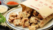 网红小吃哪个牌子的好,揭秘最受欢迎的美食品牌！”