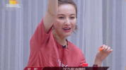 小姐姐吃50个龙虾头,小姐姐挑战50个龙虾头大比拼